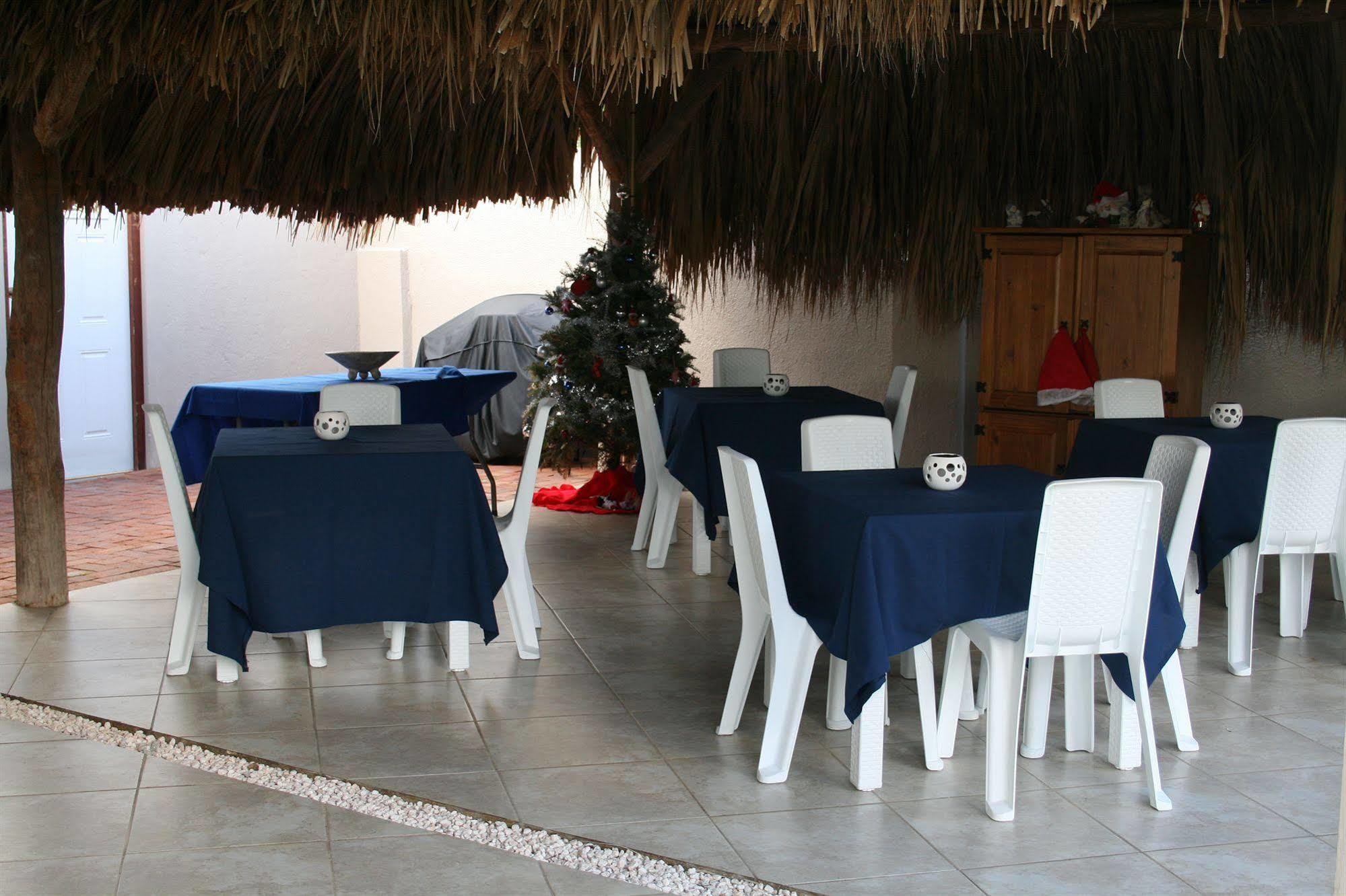 Hibiscus Beach House Jan Thiel Ngoại thất bức ảnh